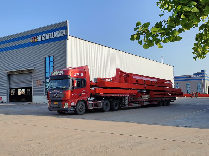 電動(dòng)葫蘆門(mén)式起重機(jī) 2臺(tái) MHxh10t—25m 外懸5/5m MHxh5t—23m 外懸4.5/4.5m 制作完成，發(fā)往青海交付客戶(hù)使用